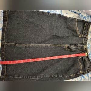 Lexi black denim skirt. Womens size 6/8. Excellent condition.